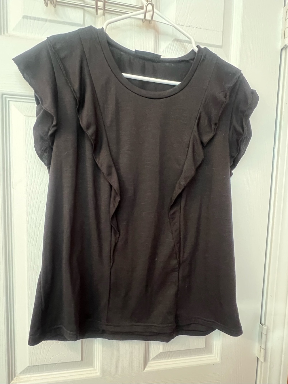 SHEIN Black Ruffle Front Short Sleeve Top
